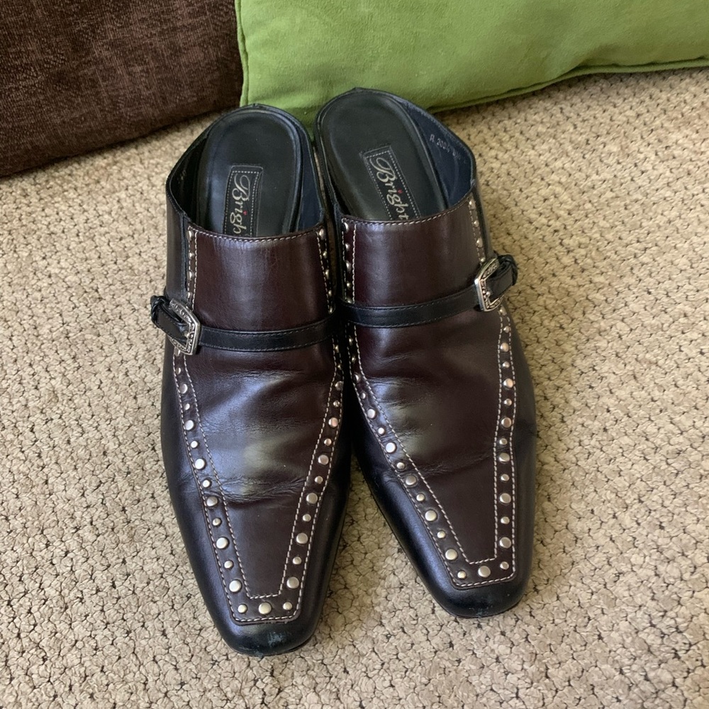 Fabulous Pair of Black Brighton Studded Mule Slides Size 8M Tempe Shoes